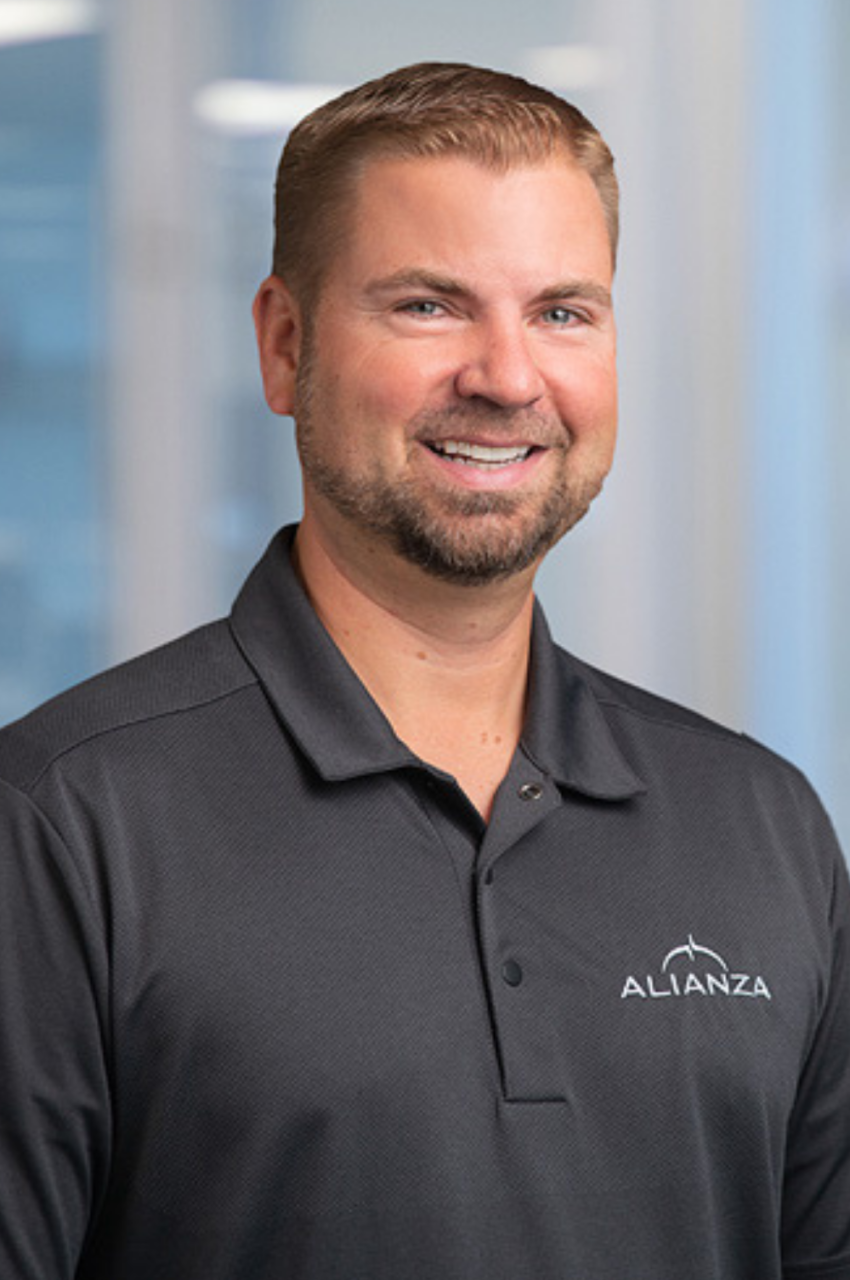 https://www.alianza.com/wp-content/uploads/2021/08/evan_lee-850x1280.png
