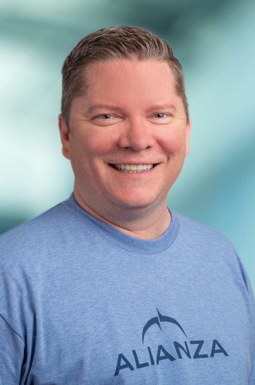 https://www.alianza.com/wp-content/uploads/2021/08/steven_briggs-850x1280.png
